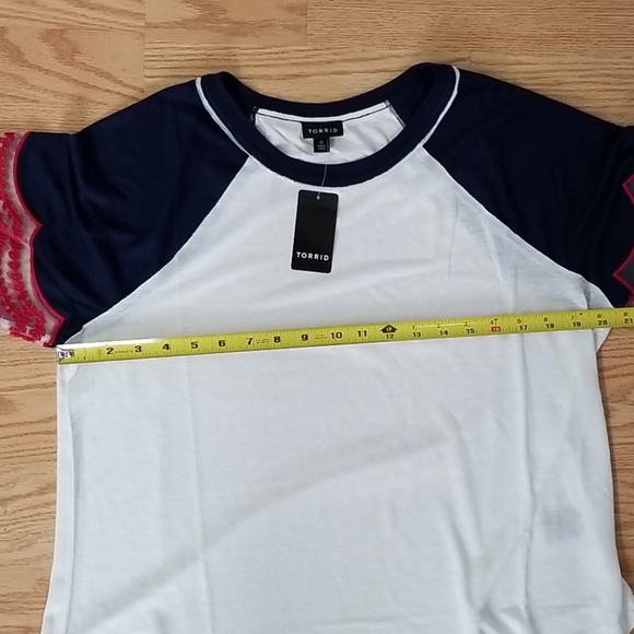 Embroidered Raglan Tee - Picture 5 of 7